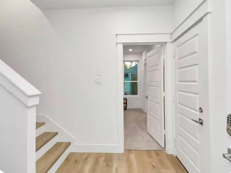 502 Schweikhardt St #C — Photo 18