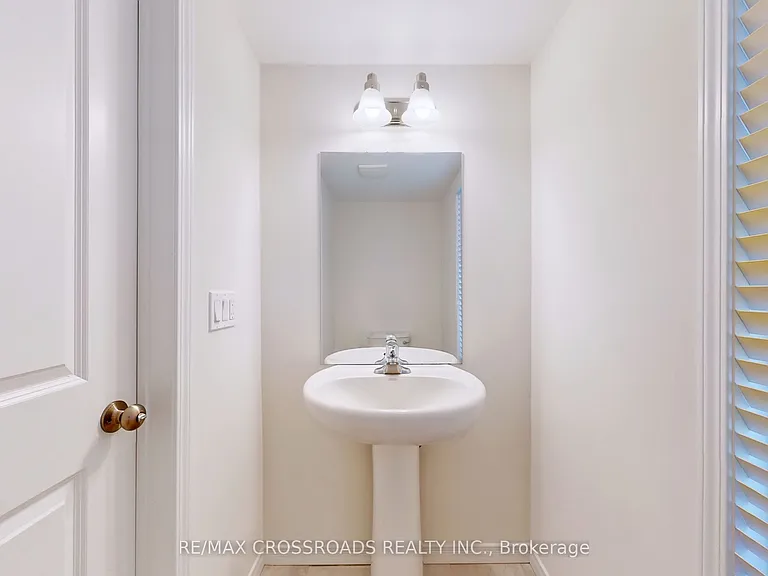 1638 Hetherington Dr — Photo 21