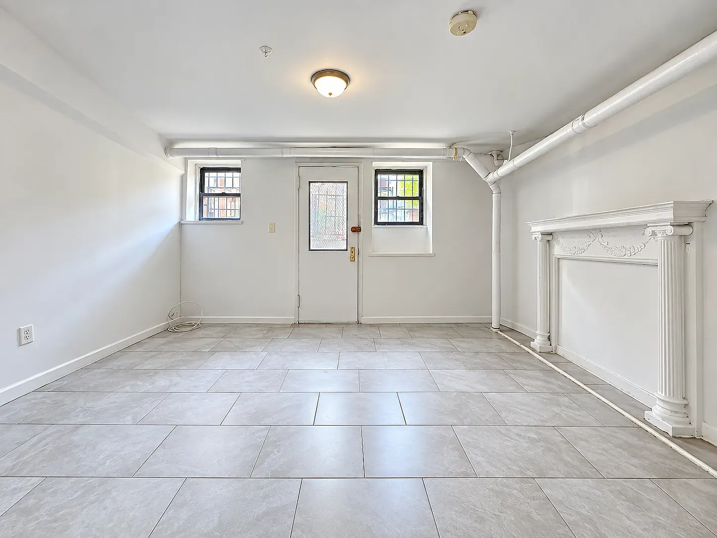 574 Jefferson Avenue — Photo 3