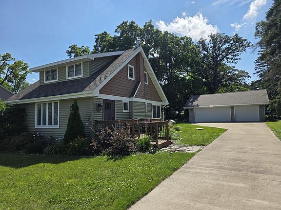 2nd image of 4117 Lake AVENUE