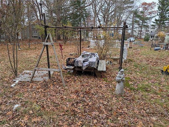 4th image of 85 Hospital Rd