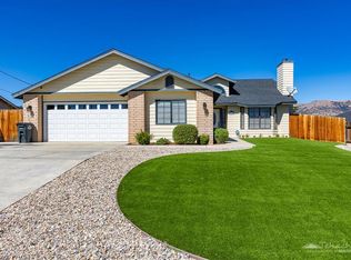 19713 Meadows Rd, Tehachapi, CA 93561