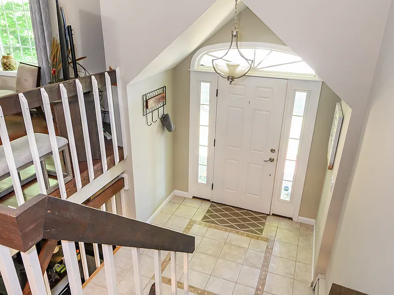 47 Butler Cir — Photo 2
