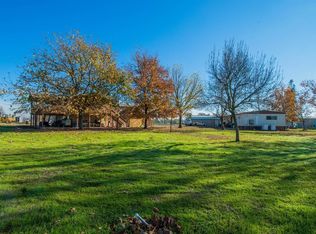 12480 Cherokee Ln, Galt, CA 95632