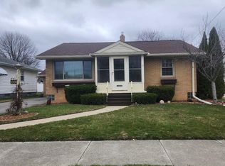 1008 S Hampton St, Bay City, MI 48708