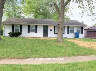 9207 E Rochelle Dr, Indianapolis, IN 46235