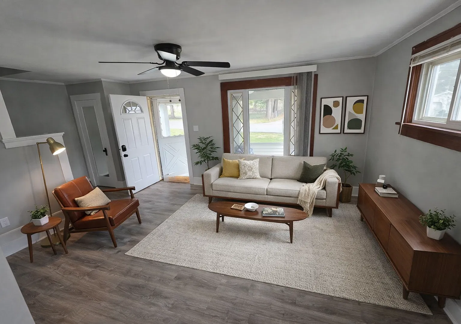 Recently Updated 2 Bedroom House Ready for Move In! — Photo 1