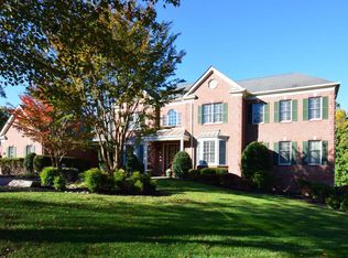 14318 Roxbury Lake Dr, Glenelg, MD 21737