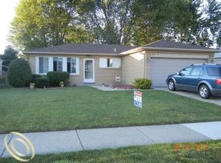 2837 Franklin Park Dr, Sterling Heights, MI 48310