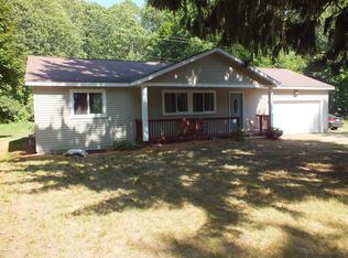16102 152nd Ave, Spring Lake, MI 49456