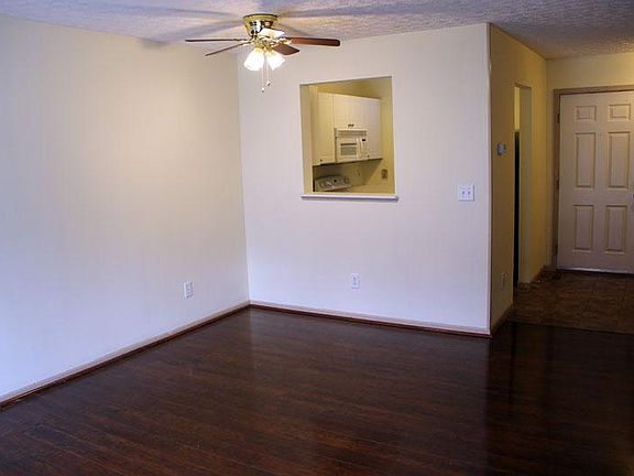 2nd image of 9153 Parkbury Ln