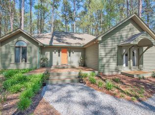29 Waterwich Ln, Deltaville, VA 23043