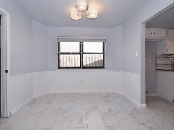 5th image of 2922 Forest Park Dr