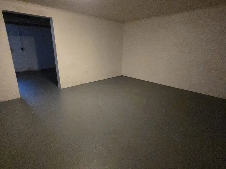 5813 Maple Canyon Ave — Photo 8