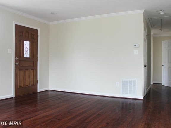 3rd image of 6610 Glassell Ct