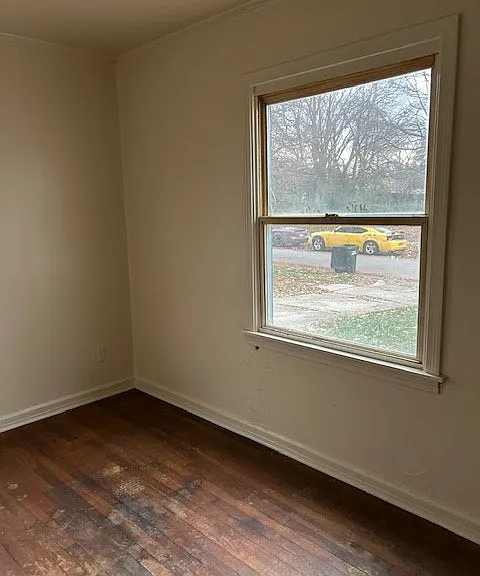 1347 Kingsley Ave — Photo 11