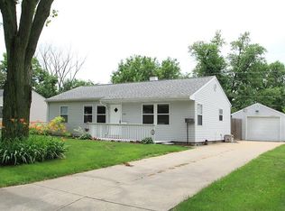 1523 Richmond Rd NE, Cedar Rapids, IA 52402