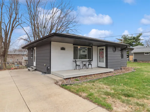 5710 SE 8th St, Des Moines, IA 50315