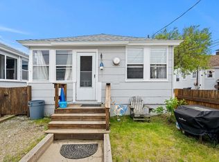 14 Vermont St #A, Salisbury, MA 01952