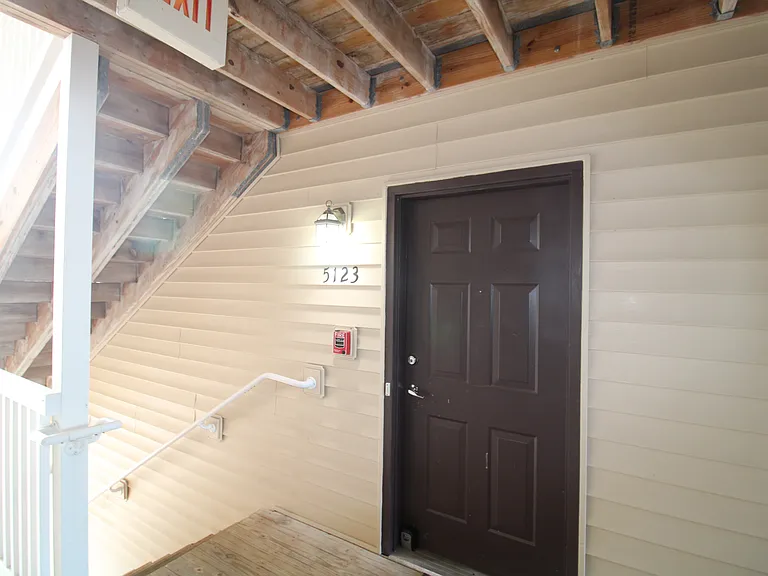 5123 Welsh Dr — Photo 2