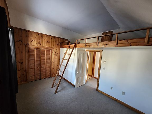 4th image of 59 Beacon St #4