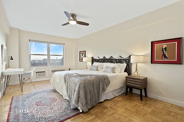 Sold by Garfield Realty  | media 9