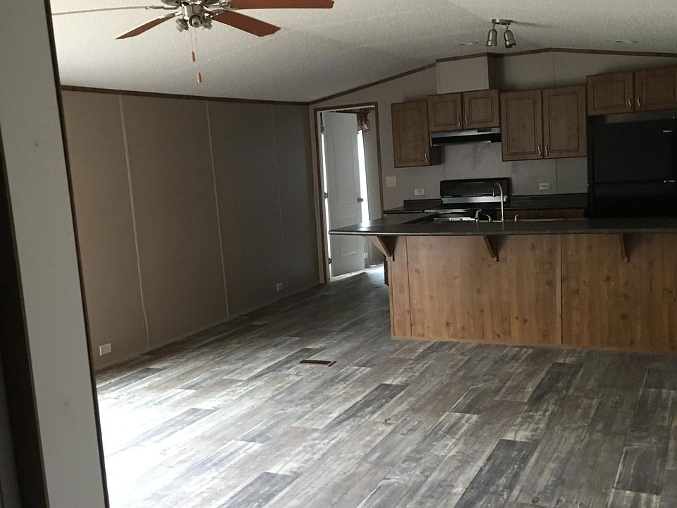 1st image of 335 SE Balboa Dr #74