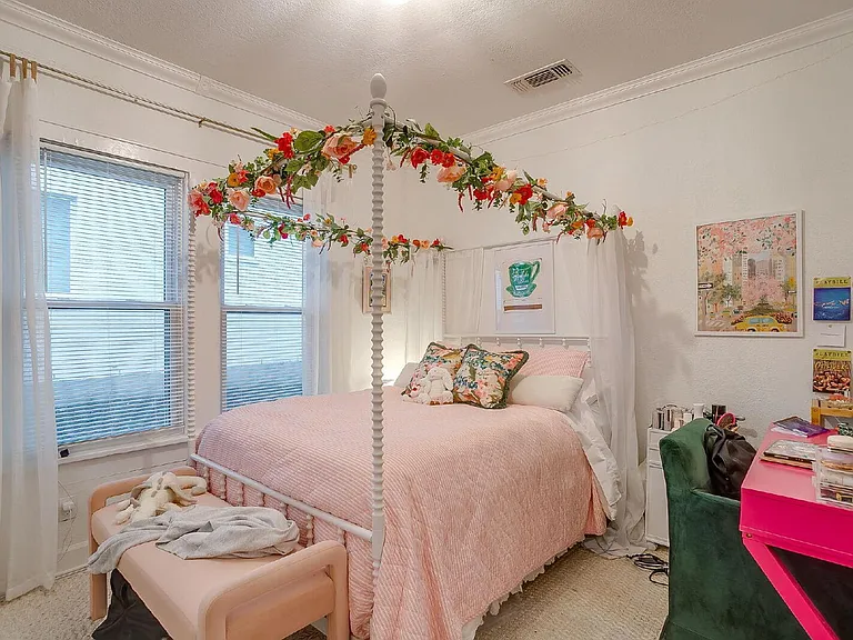 2544 S University Dr — Photo 16