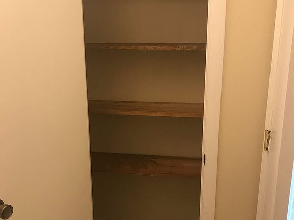 2nd image of 1345-1365 Meadowview Dr #1365-07