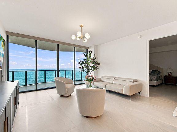 5th image of 900 N Ocean Blvd #705