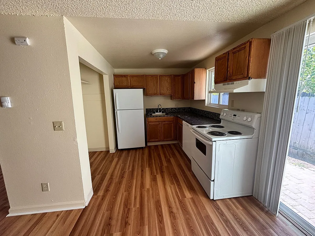 Building Photo - 4192 SW 170th Ave