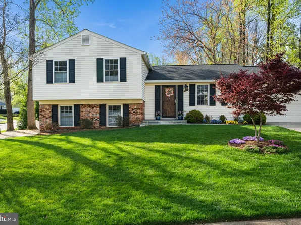 9219 Claytonia Ln, Annandale, VA 22003