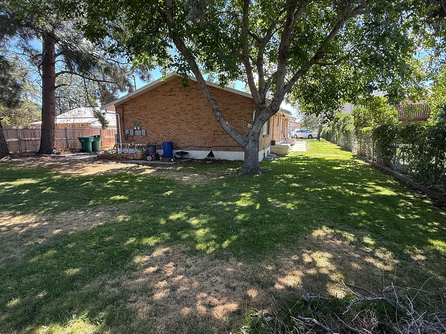 4 bed, 2000 sqft, $1,795 — Photo 3