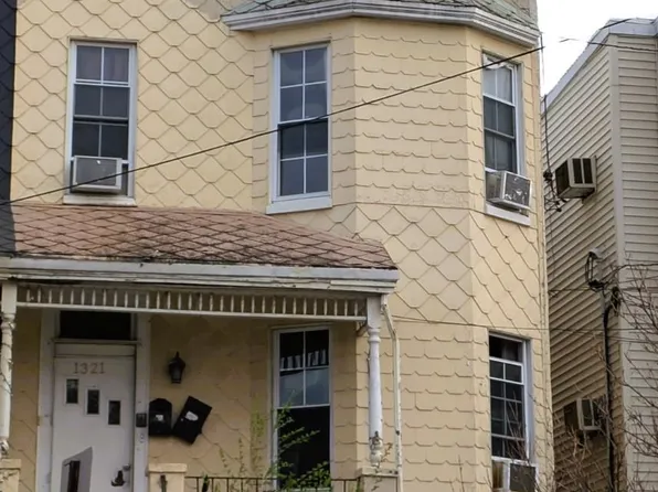 1321 10th St, Union City, NJ 07087