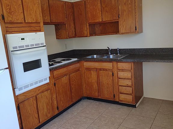 4th image of 631 73rd Ave N