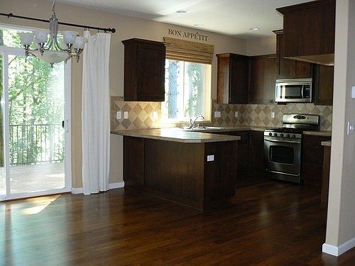 2nd image of 4758 Y St