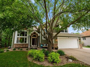 5840 Three Oaks Ave, Maple Plain, MN 55359