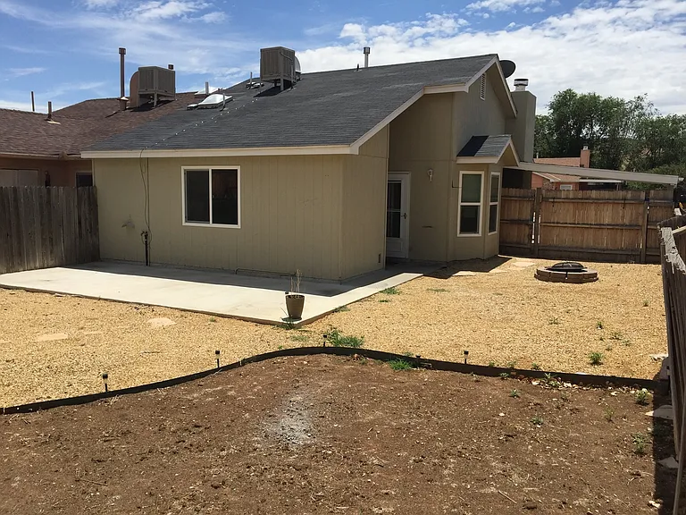 6515 Azuelo Ave NW — Photo 12