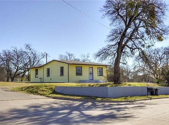 3rd image of 3024 Gould Ave