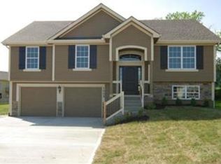 1005 Sloan Cir, Kearney, MO 64060