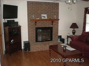 2nd image of 1537 Westmont Dr