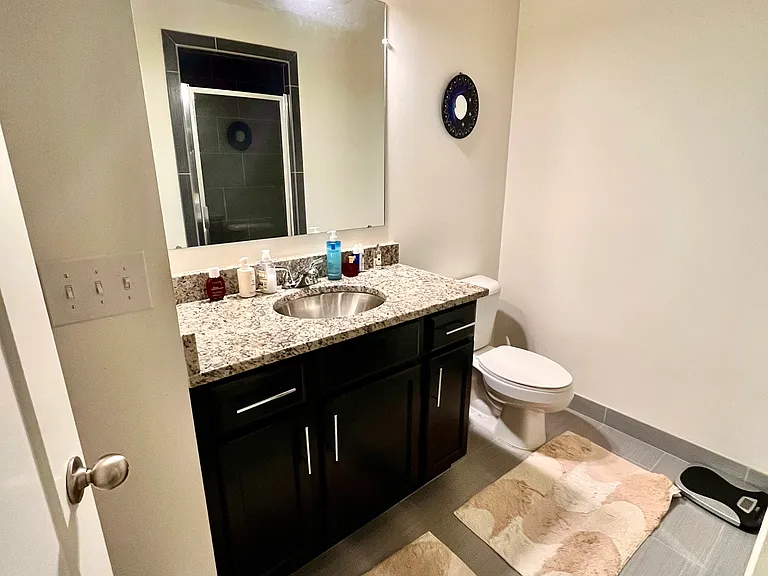 1220 Diamond Ct #C — Photo 11