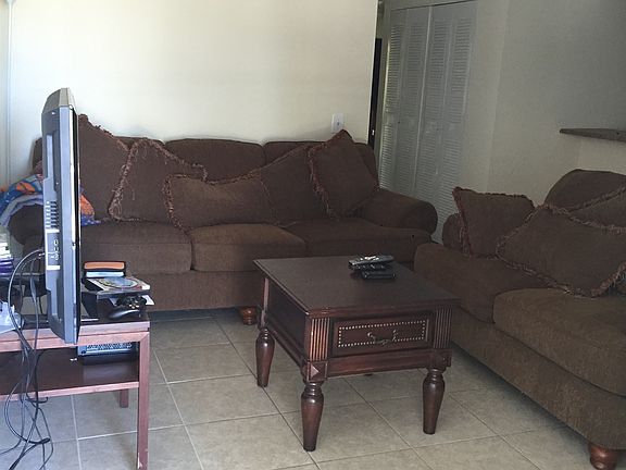 5th image of 713 Meadows Cir #713