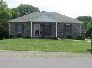 713 Cloud Dr, Clarksville, TN 37043