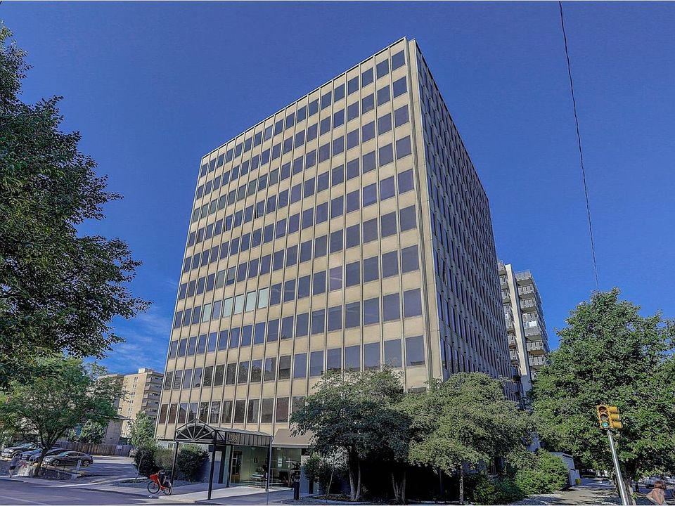 1st image of 789 N Clarkson St APT 1006