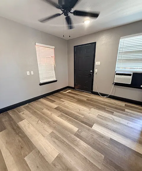 7004 Capitol St — Photo 18