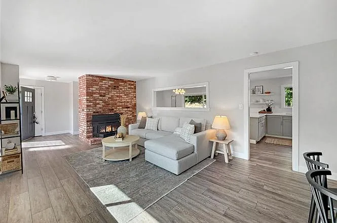 8 Cherry Hills Ct — Photo 7