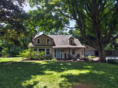 483 E Crystal Lake Ave, Crystal Lake, IL, 60014