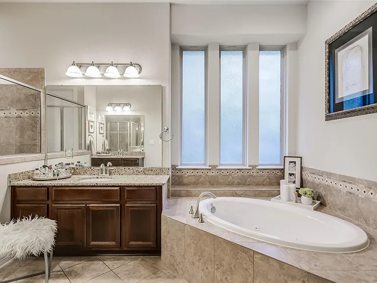223 Lake Como Dr — Photo 20