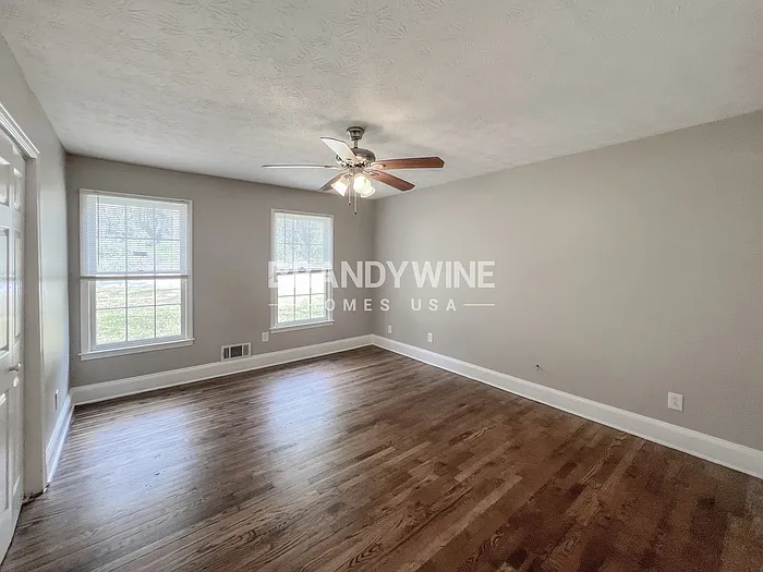 916 S Deshon Rd — Photo 8